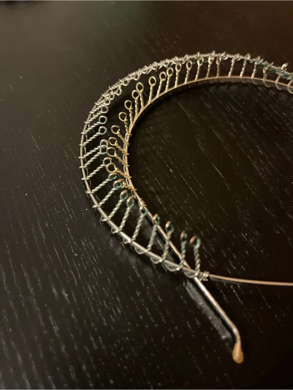 Vintage Metal Wire Double Comb Headband Silver Tone Hair Accessory